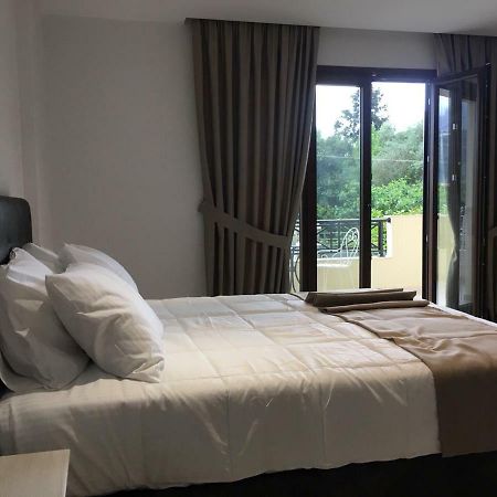 איפסוס The Little Prince Luxury Suites מראה חיצוני תמונה